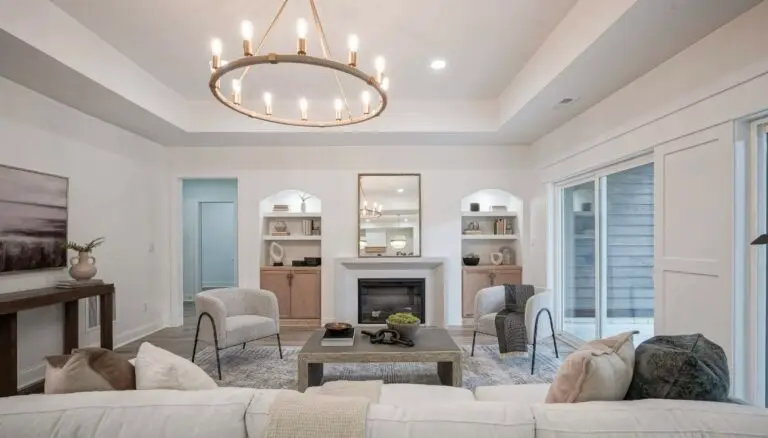 Carmel living room painted in Snowbound off-white by AltaVista Painting Pro, 2025 trend.