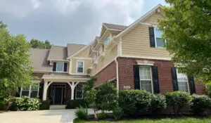 Exterior house painting cost in Indianapolis – freshly painted home front view