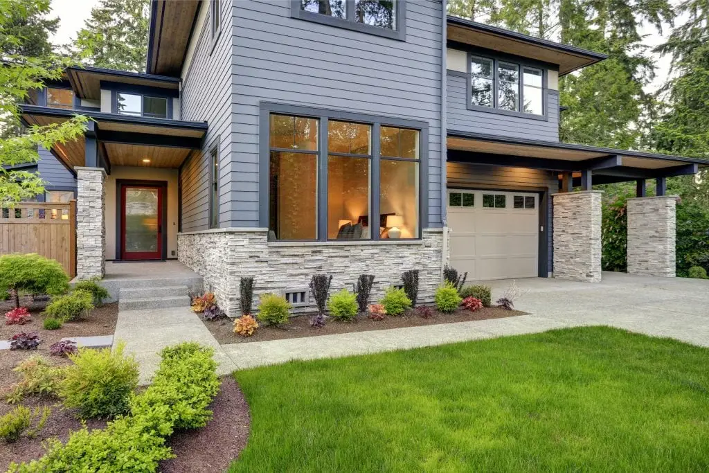 Professional house painting in Carmel Indiana by AltaVista Painting Pro